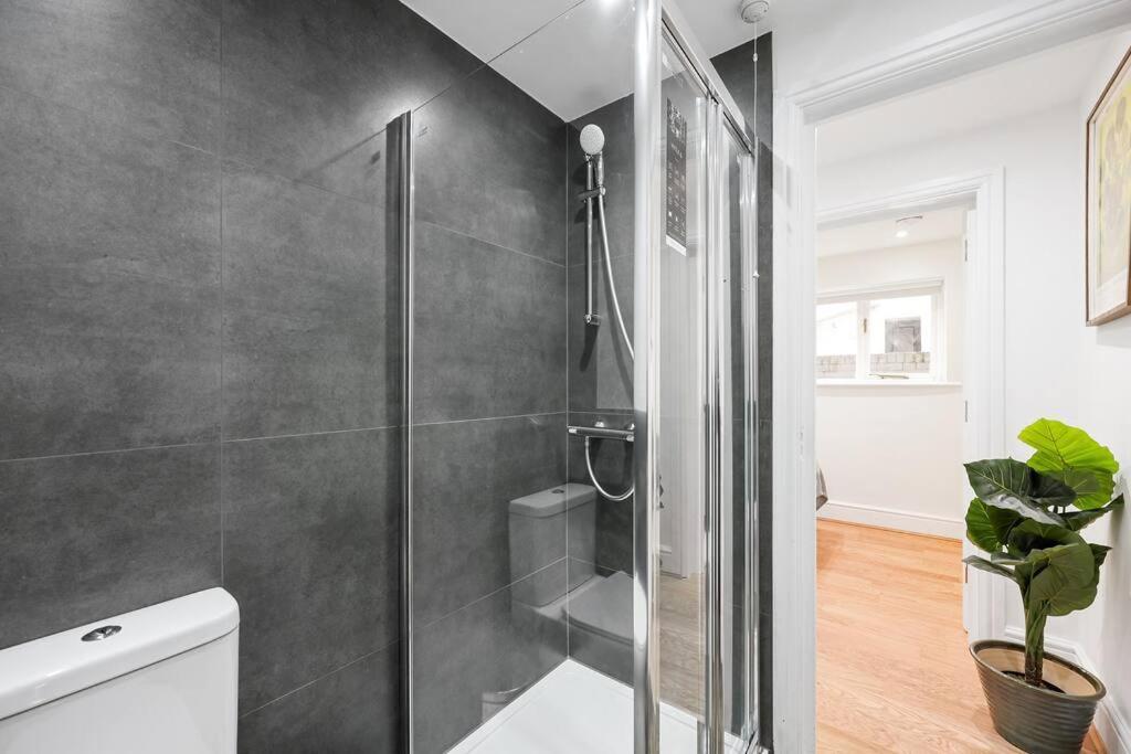 Parkhurst Apartments By Hiatus Concierge Лондон Екстериор снимка