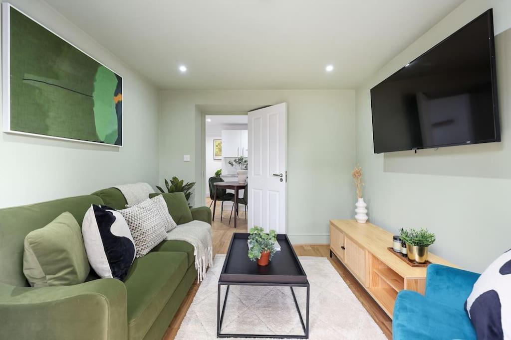 Parkhurst Apartments By Hiatus Concierge Лондон Екстериор снимка