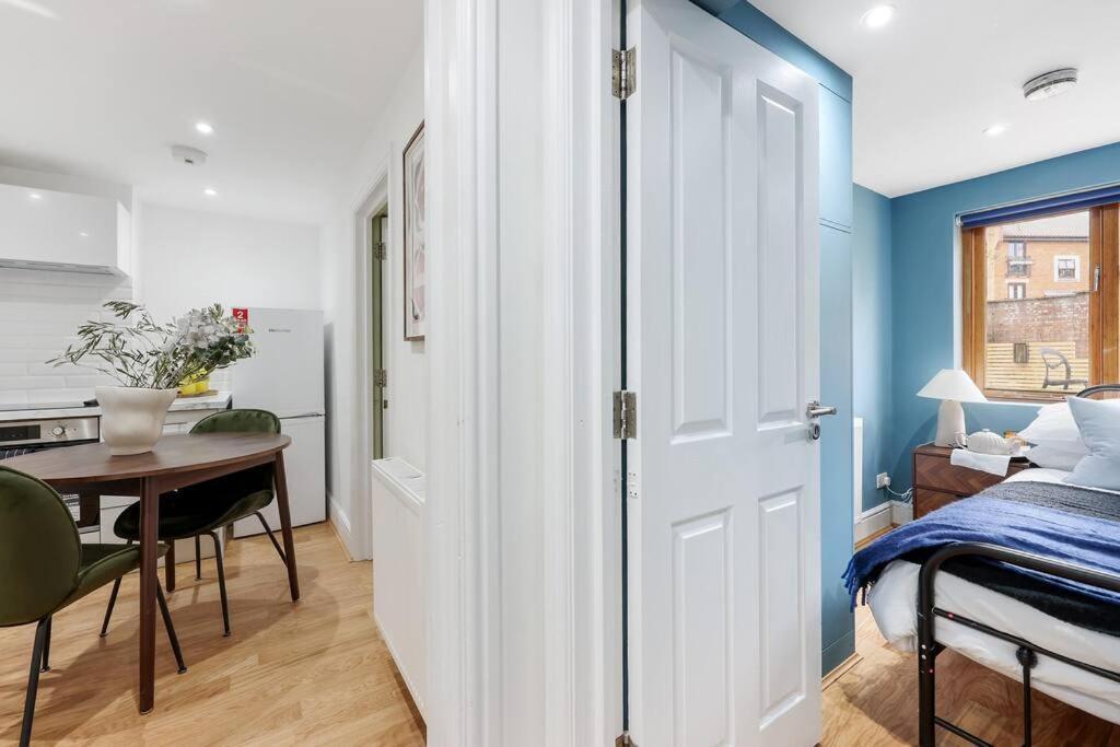 Parkhurst Apartments By Hiatus Concierge Лондон Екстериор снимка